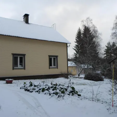 Semesterbostad House